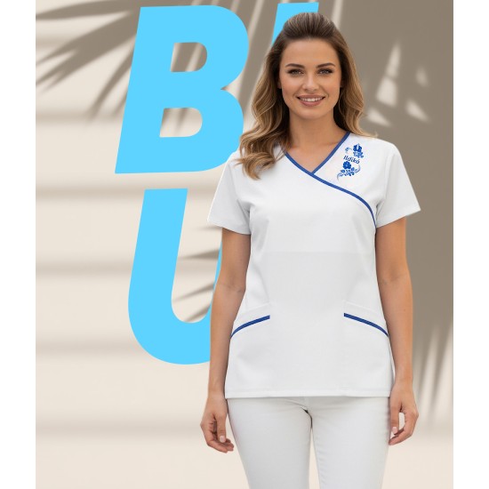 Diana Elegáns Fehér Biopamut Női Egészségügyi Formaruha Kék Virágmintával – 100% Pamut, Saját Névvel