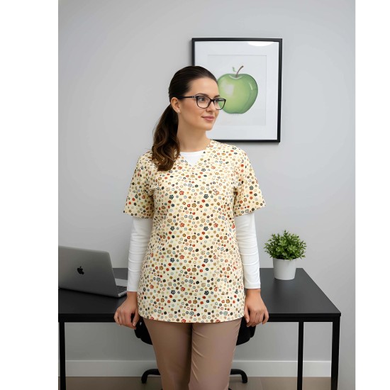 Nani nővér tunika vidám pasztel mintával Nani nővér tunika vidám pasztel mintával